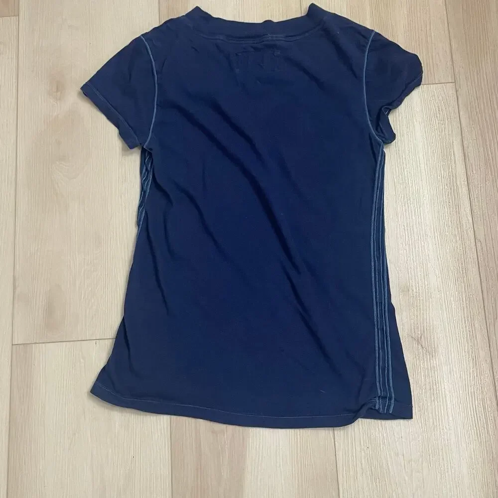 American Eagle Outfitters Y2K Navy Blue V-Neck Tee – Women’s LG Stretchy - Picture 2 of 7